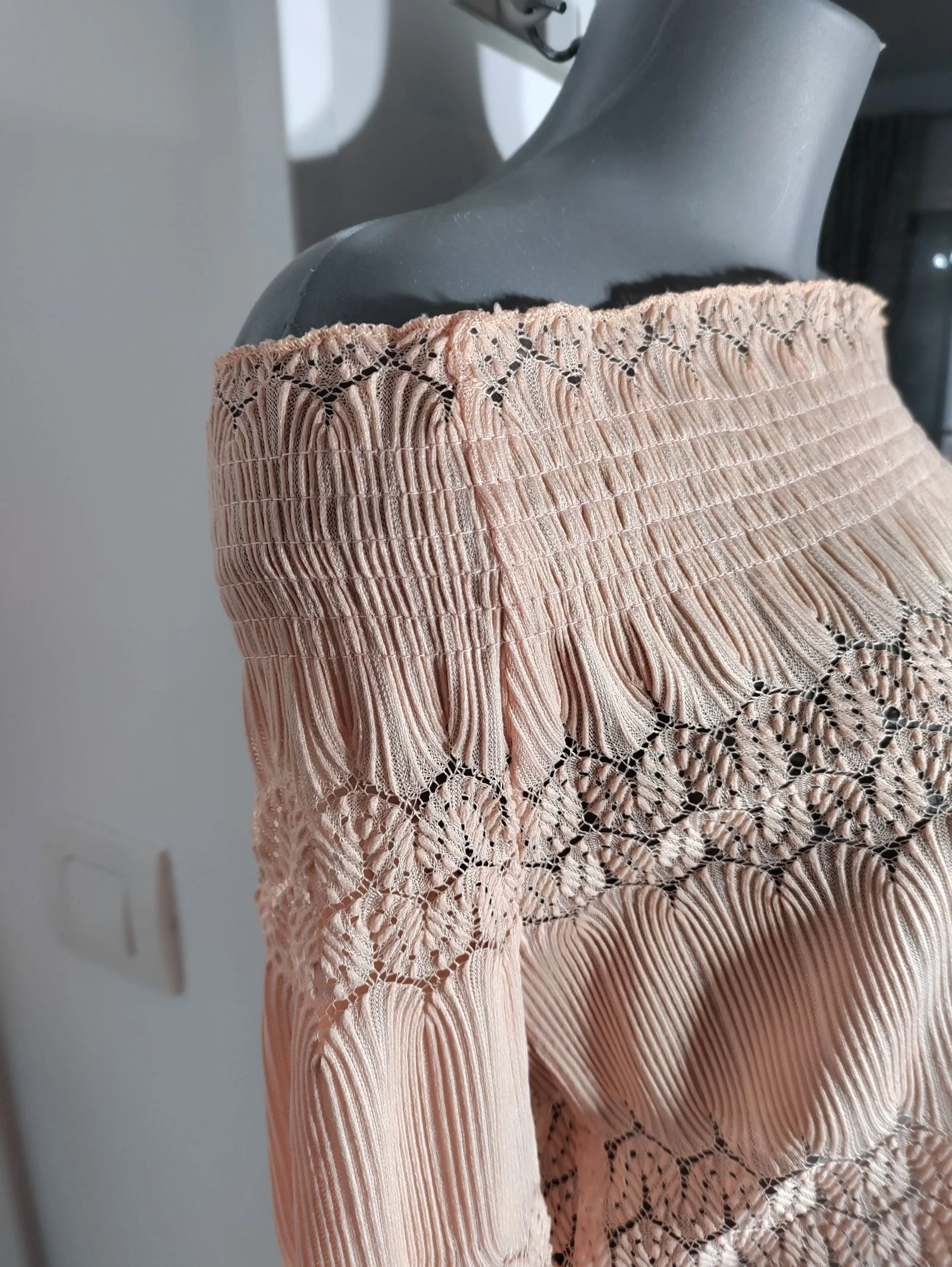Zalige elastische blouse in zalmkleur May Shining Star met boothals – maat S/M (zie afmetingen) – photo 6